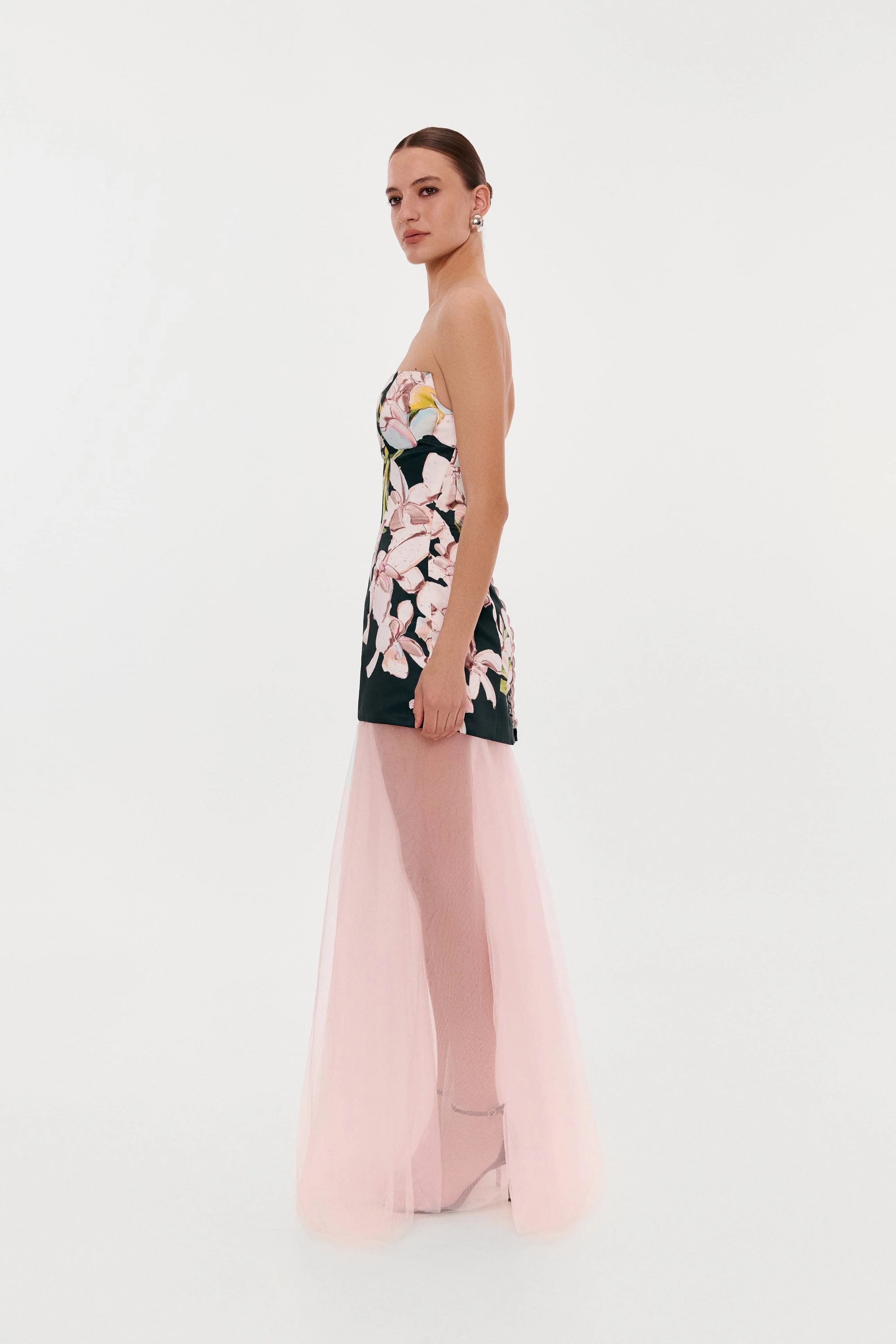 2-in-1 floral mini with a detachable candy pink sheer underskirt - Image 5