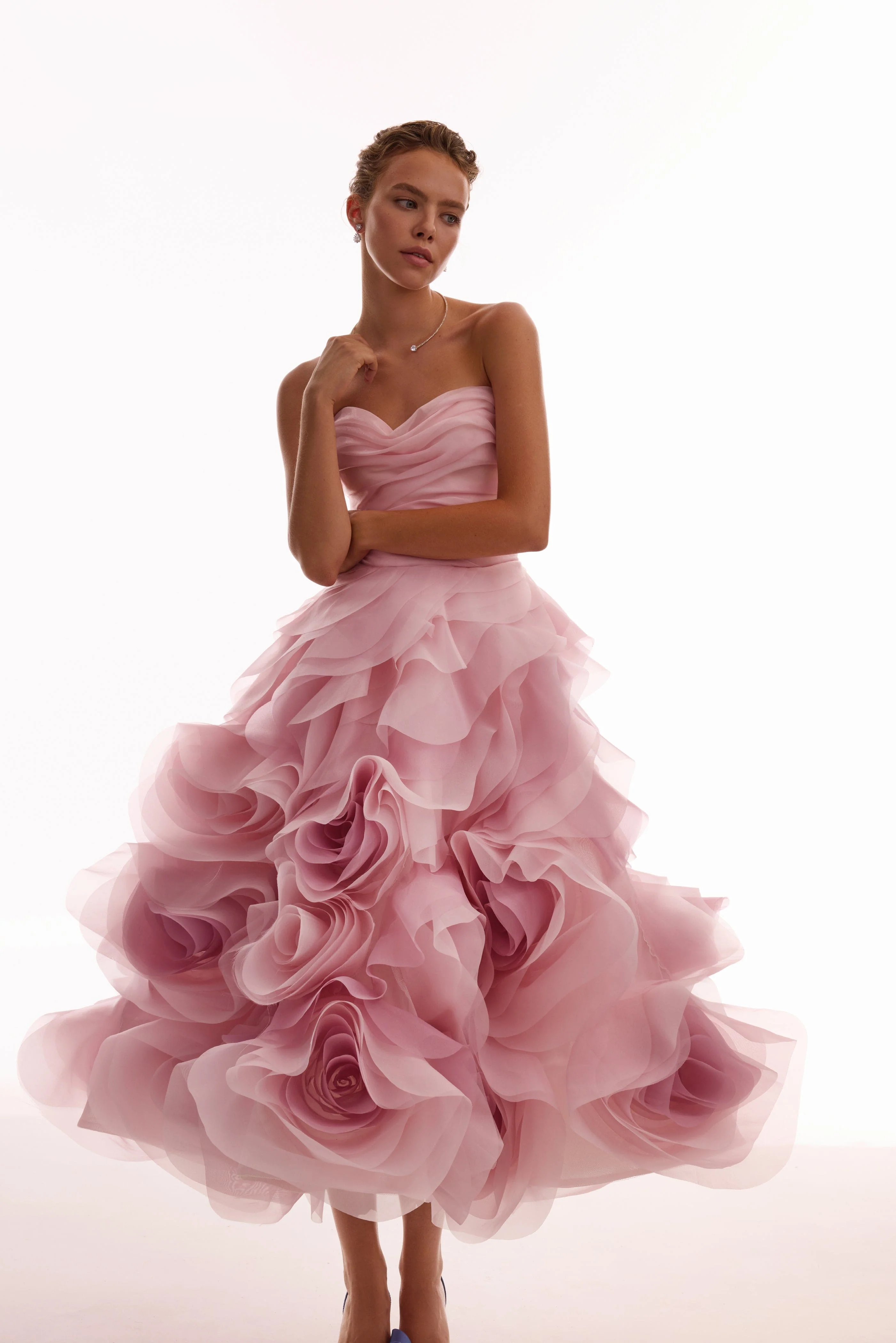 Dramatic flowered organza midi dress in misty rose, Glow-Up - Image 10