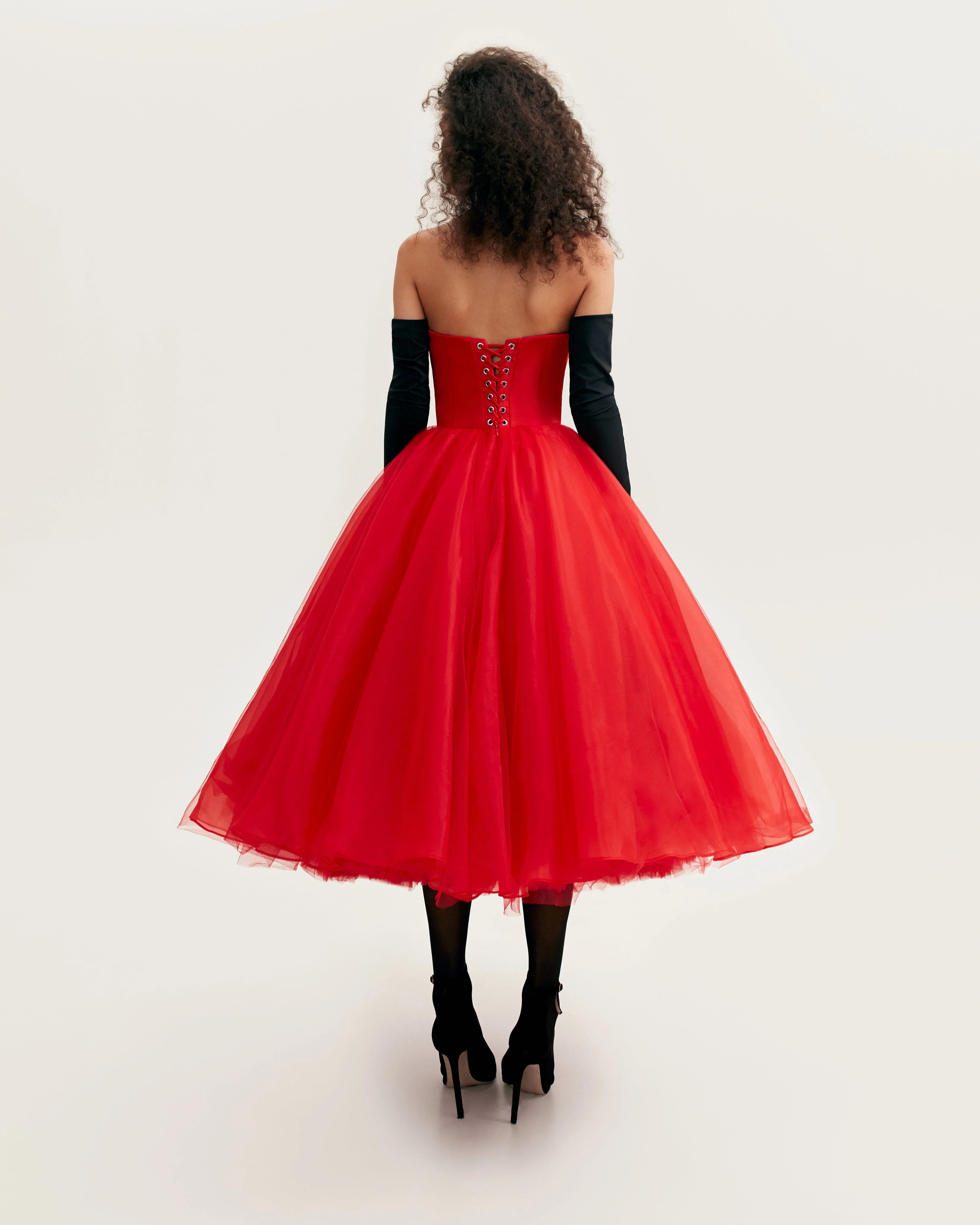 Dramatic red organza dress adorned with Milla's signature and black gloves, Xo Xo - Image 3