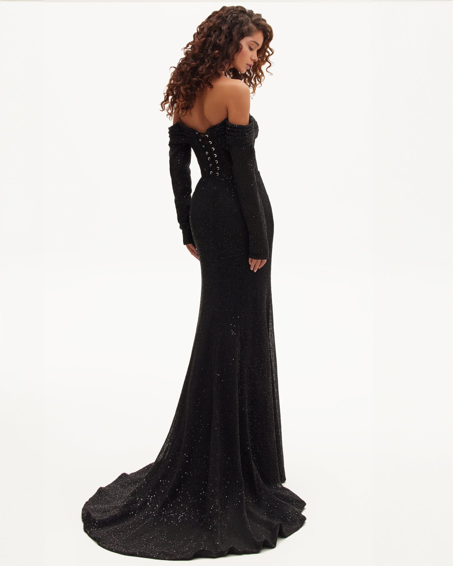 Elegant black off-the-shoulder sparkling maxi dress - Image 3